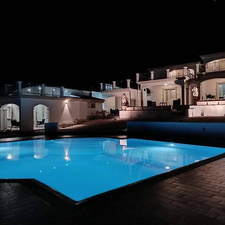 בית נופש Lutturai 2 בודוני