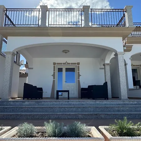 Lutturai 2 בית נופש בודוני